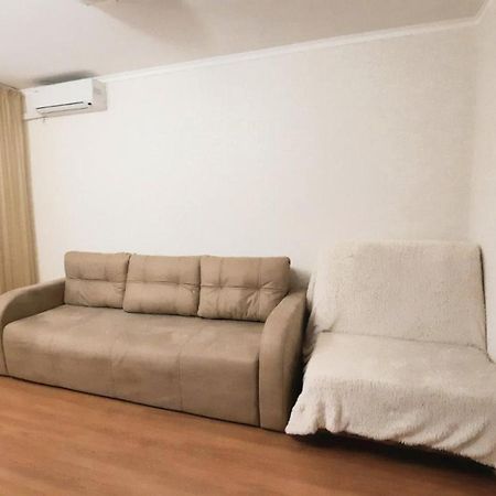 Двухкомнатная Квартира 300М От Моря Ул Парковая 18 Отчетные Док Chornomorsk Exterior photo