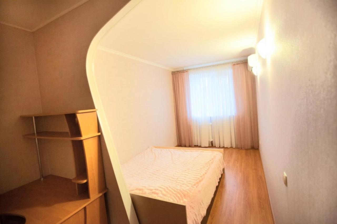 Двухкомнатная Квартира 300М От Моря Ул Парковая 18 Отчетные Док Chornomorsk Exterior photo