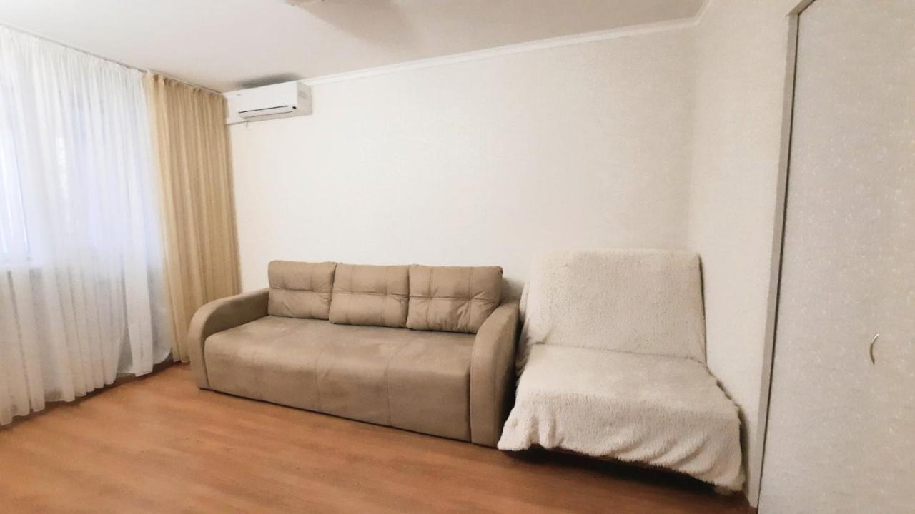 Двухкомнатная Квартира 300М От Моря Ул Парковая 18 Отчетные Док Chornomorsk Exterior photo